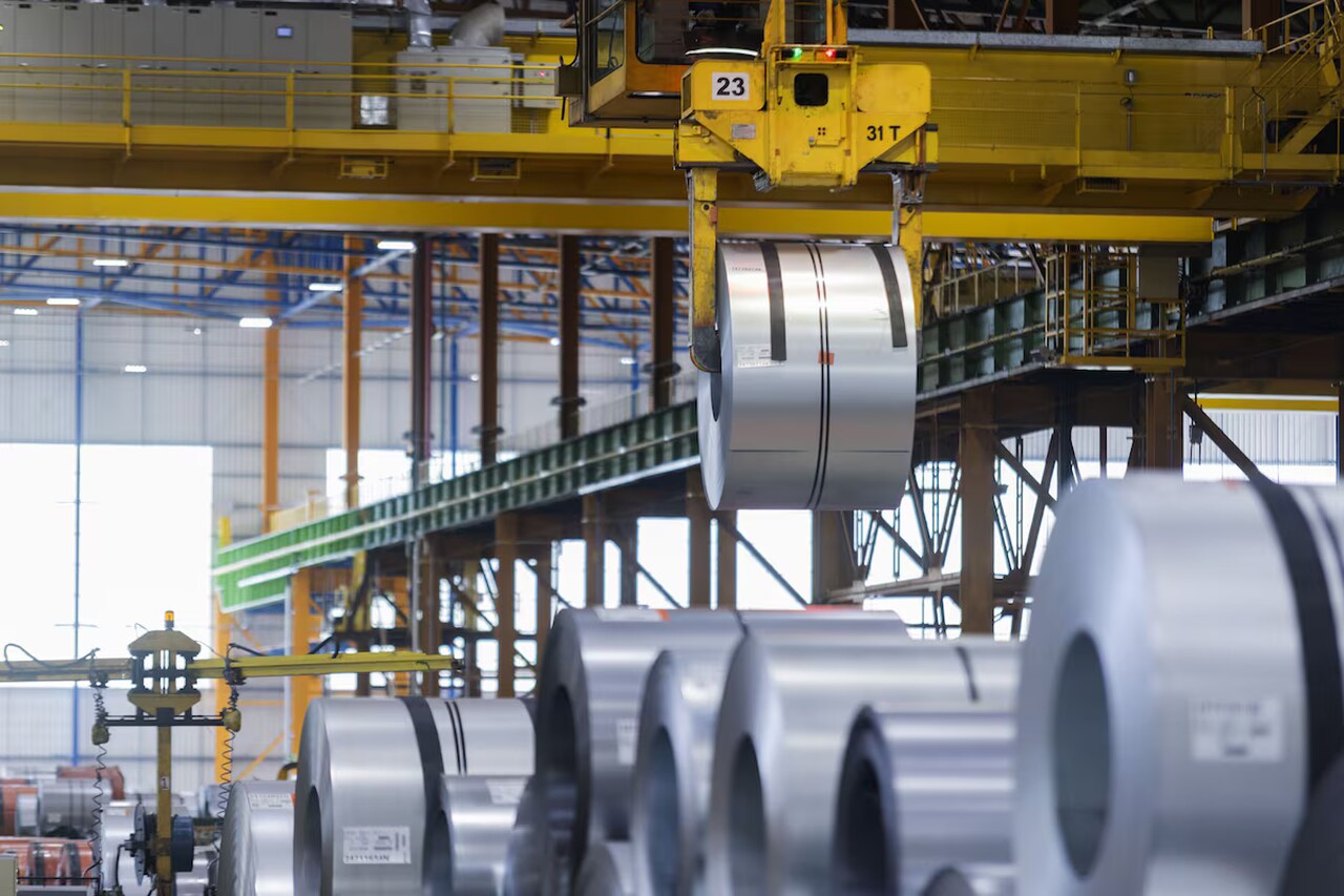 ArcelorMittal Reduz Prejuízo Anual em 34% Após Encerramento...