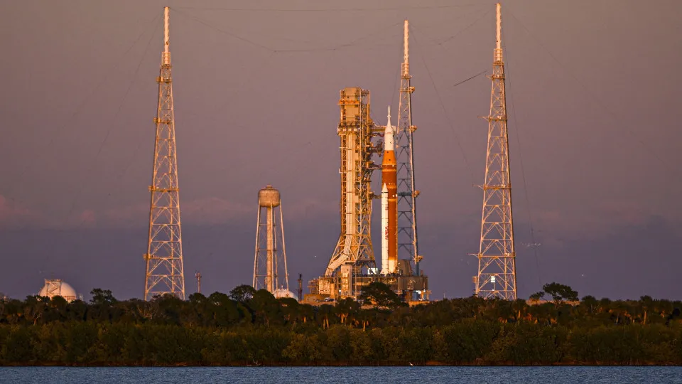 Artemis II. Regresso da NASA à Lua foi adiado para março