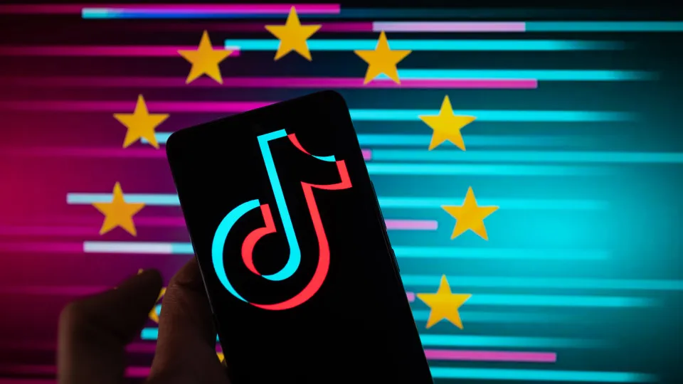Bruxelas conclui que design viciante do TikTok viola lei...