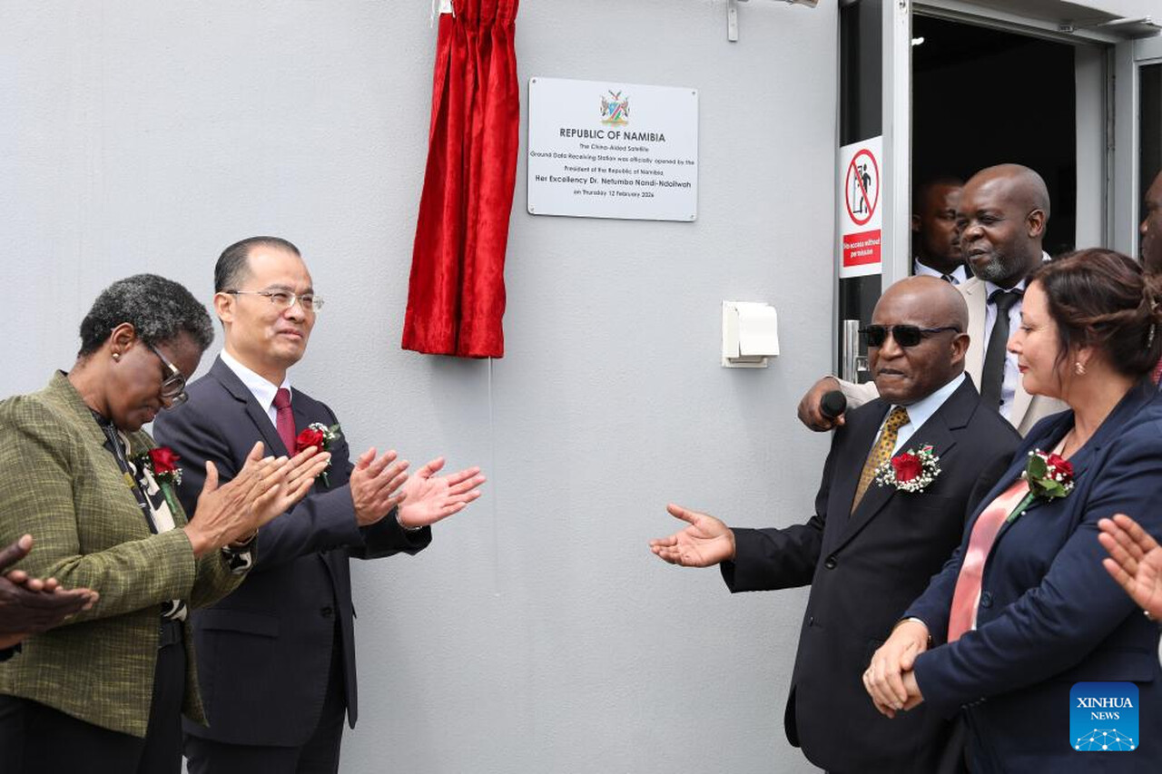 China Entrega Estação Terrestre de Satélite Para Reforçar...