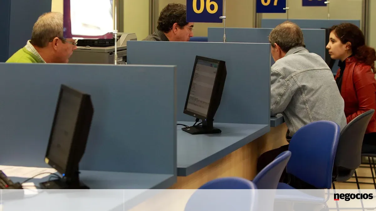 Emprego público aumenta 1,7% no quarto trimestre e renova