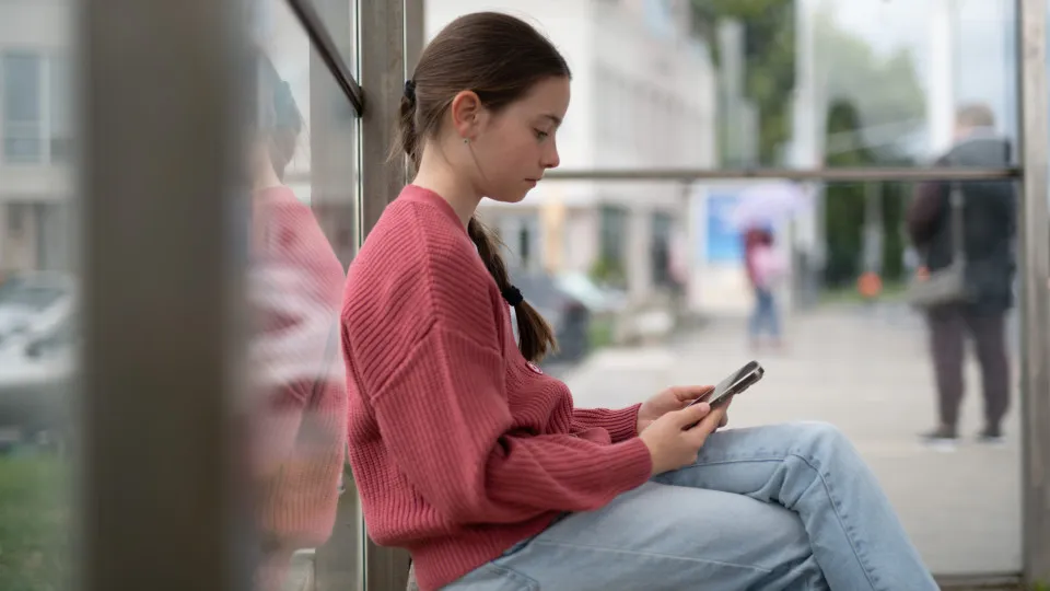 Espanha vai proibir redes sociais a menores de 16 anos