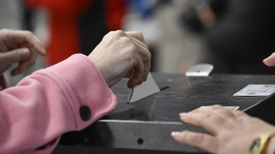 Este domingo: Portugueses vão às urnas na segunda volta para...