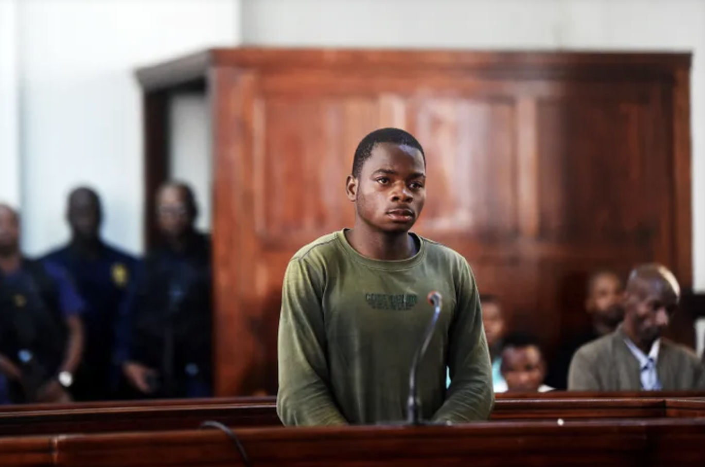 Justiça sul-africana adia para Abril julgamento de...