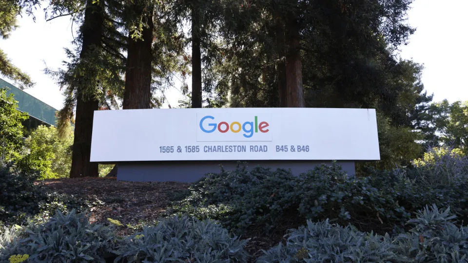 ONG: Gigantes tecnológicas mentem sobre os benefícios...