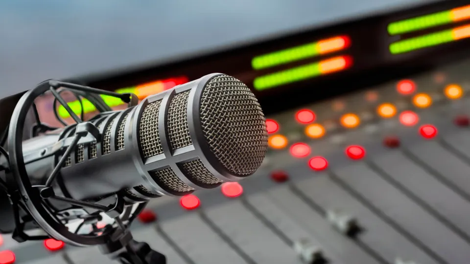 Plataforma de IA alvo de queixa de dobradores franceses...