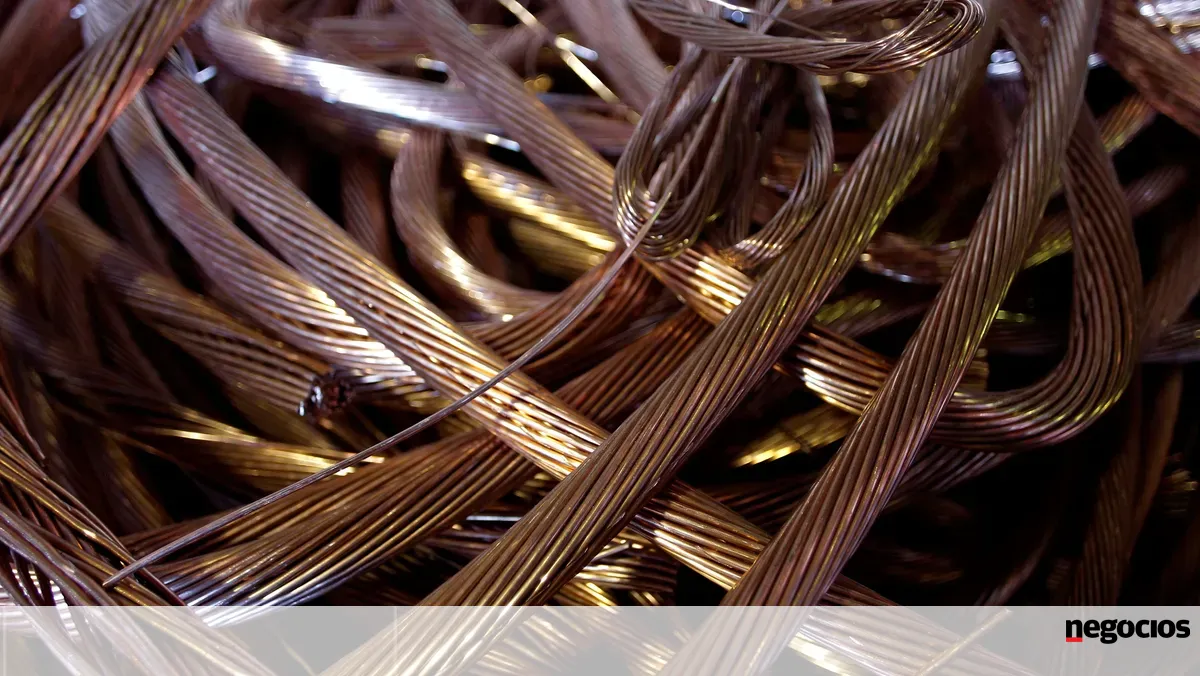 Trump cria reserva de minerais críticos de 12 mil milhões de